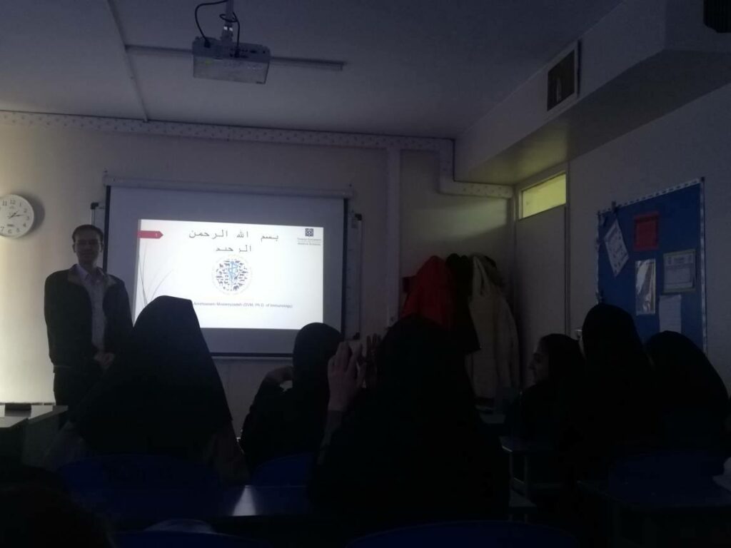 آشنایی دانش‌آموزان با دنیای دامپزشکی ۵